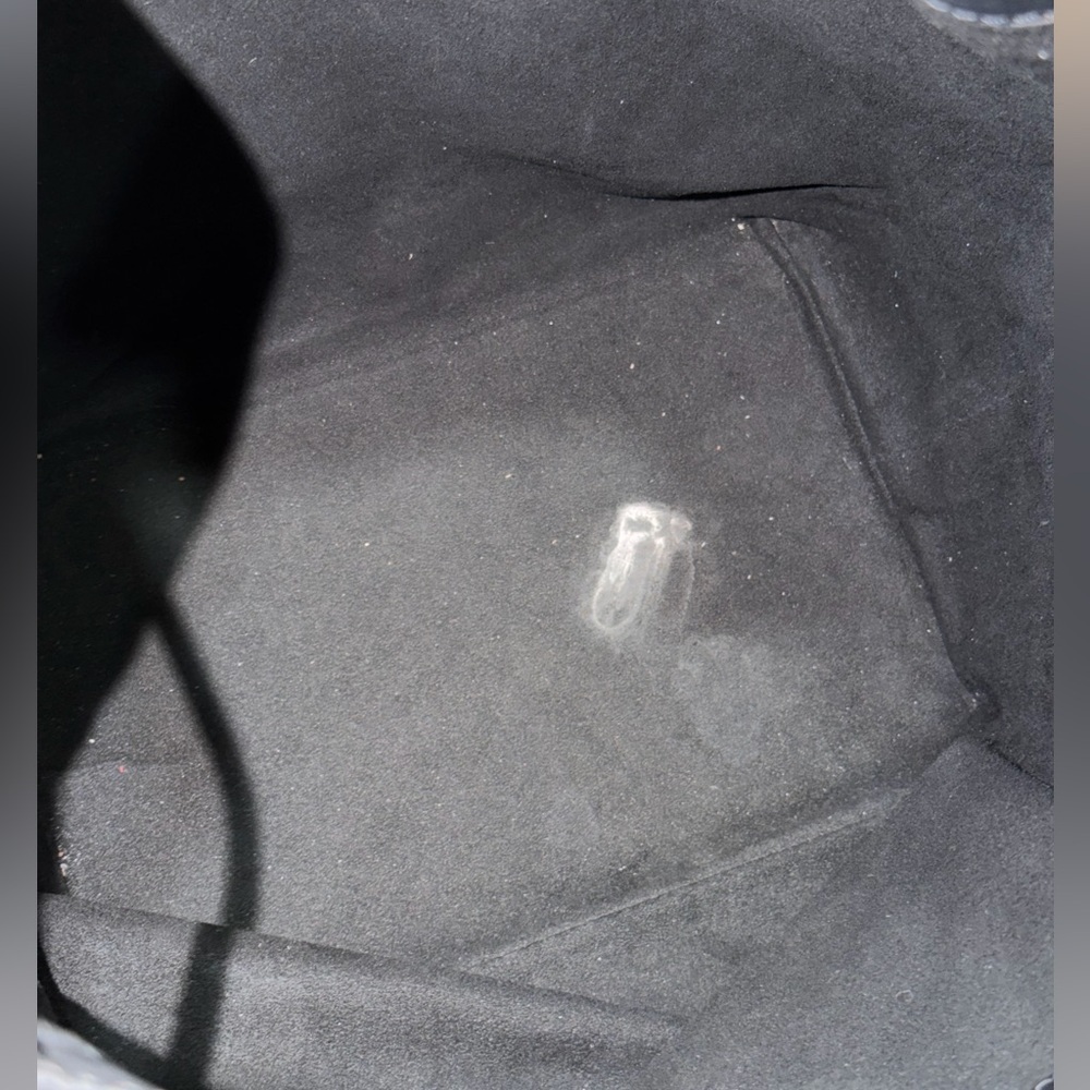 Louis Vuitton‎ Epi Noé Bucket Bag in Noir Black GM - Picture 13 of 14